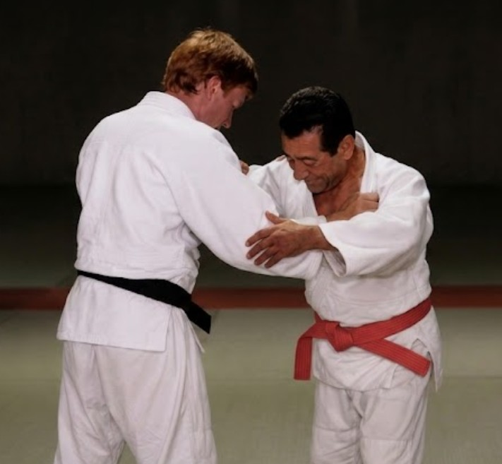 Entrenamiento de judo en Gimnasio Budokan